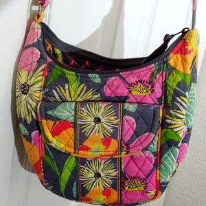 EUC * VERA BRADLEY * HANDBAG * FLORAL * ZIPPER CLOSURE * MULTIPLE POCKETS